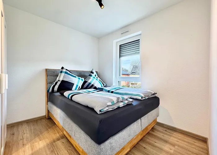 Gemütliches Mosel I 1 Schlafzimmer I Balkon I Kostenloser Parkplatz I Mosel Nah Koblenz (Rhineland-Palatinate)