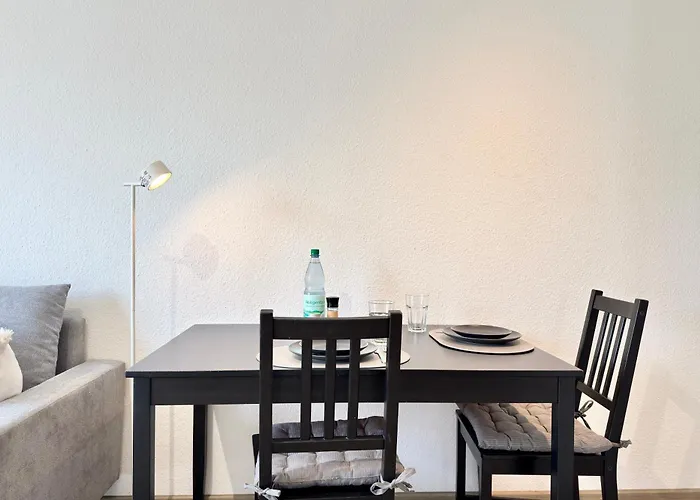 Gemütliches Mosel I 1 Schlafzimmer I Balkon I Kostenloser Parkplatz I Mosel Nah * Koblenz (Rhineland-Palatinate)